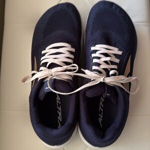 Altra Escalante 2.5 Women’s running shoes